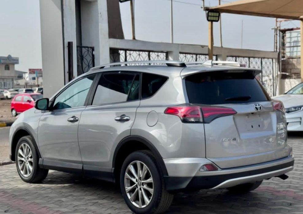 RAV4