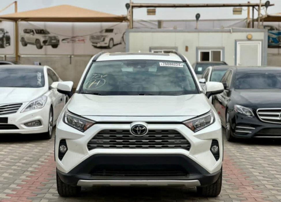 RAV4
