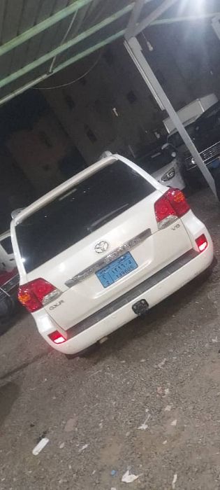 صالون تويوتا لاند كرورز