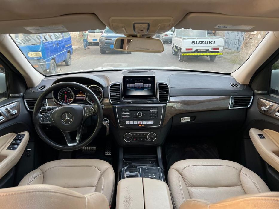 مرسديس ((GLE400)) مديل(2016)
فل كامل رقم واحد1