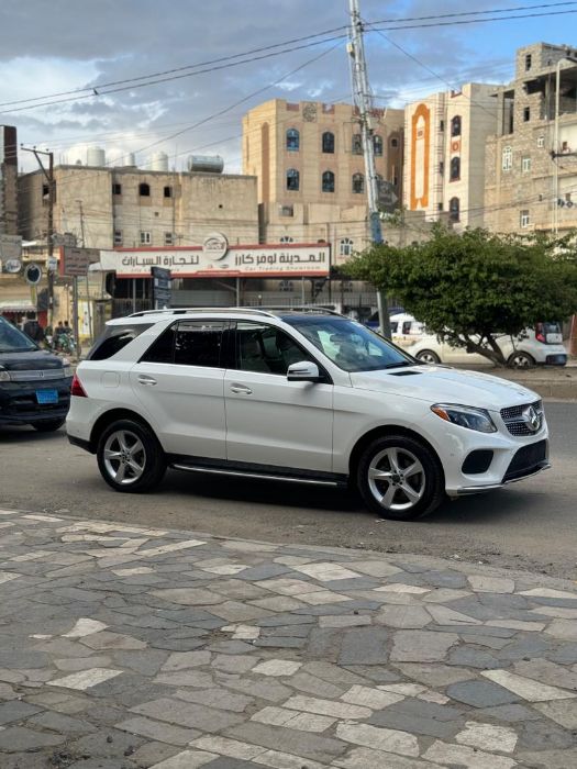 مرسديس جي ال اللون الأبيض ٢٠١٨