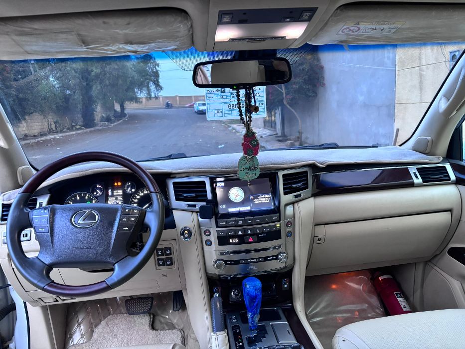 لكزز LX570