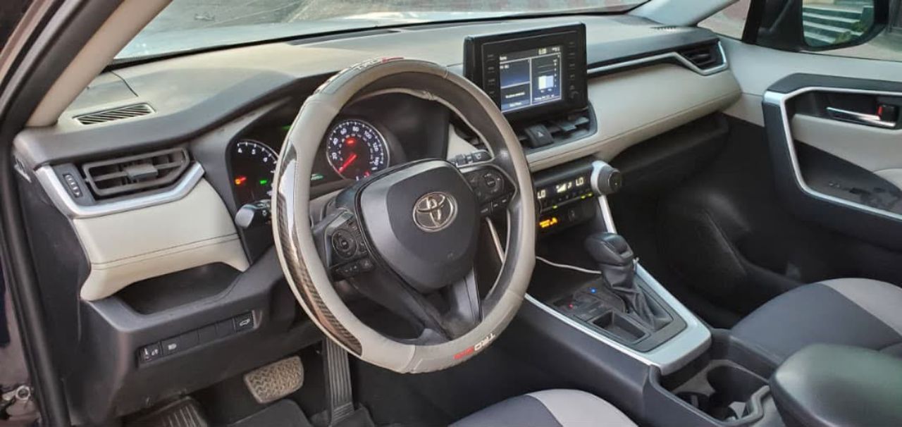 راف فور Toyota RAV4 XLE موديل 2020