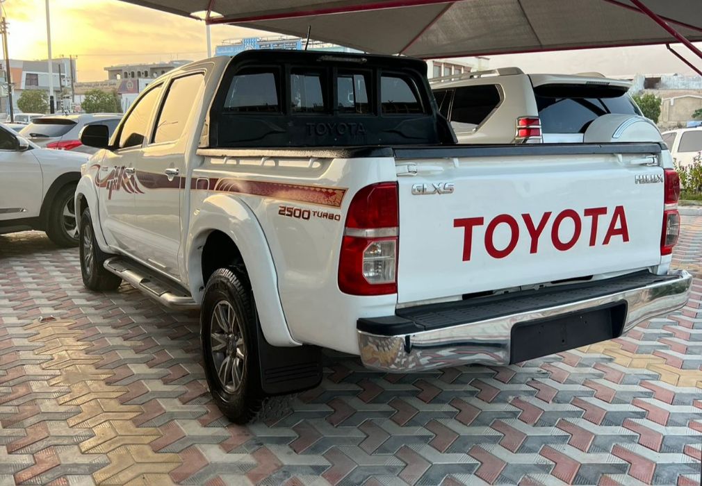 هايلوكس