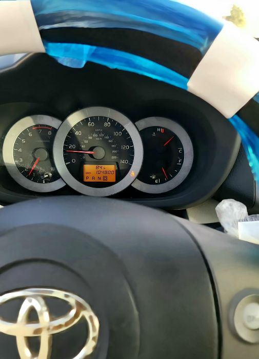 🚘 للبيع تويوتا رافور موديل 2011_وارررررد أمريكي _لون أبيض🤍
السعر: 7,200 دولار