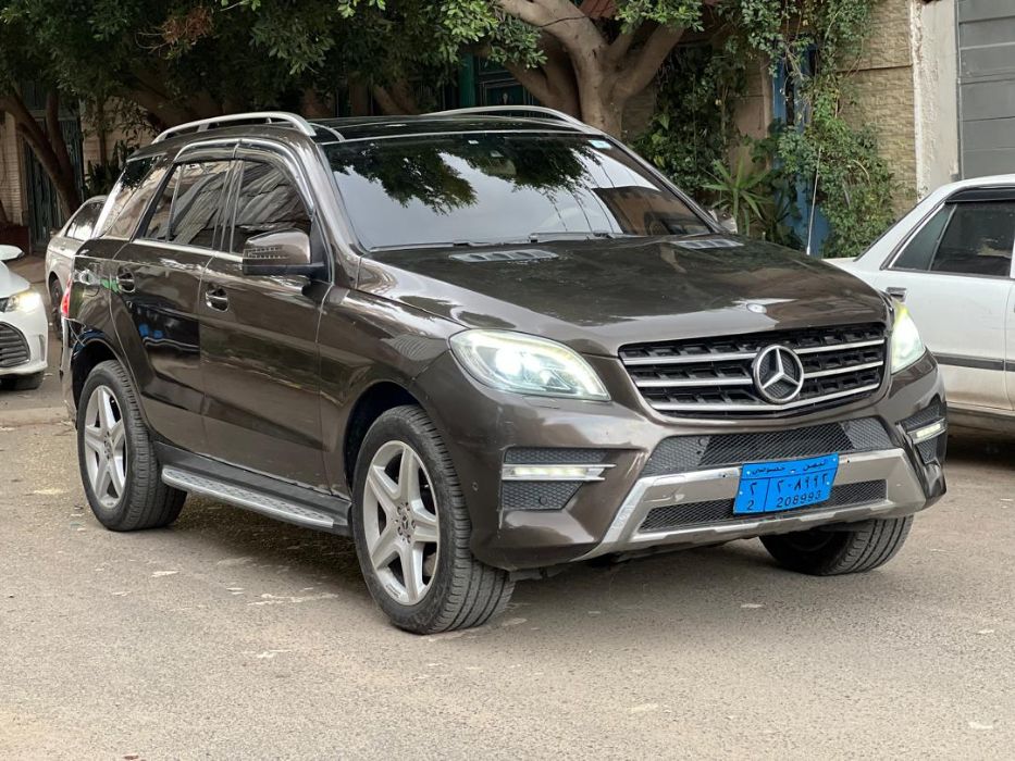 مرسديس(ML350) 2013بانورما رقم واحد ماشي86الف فقط