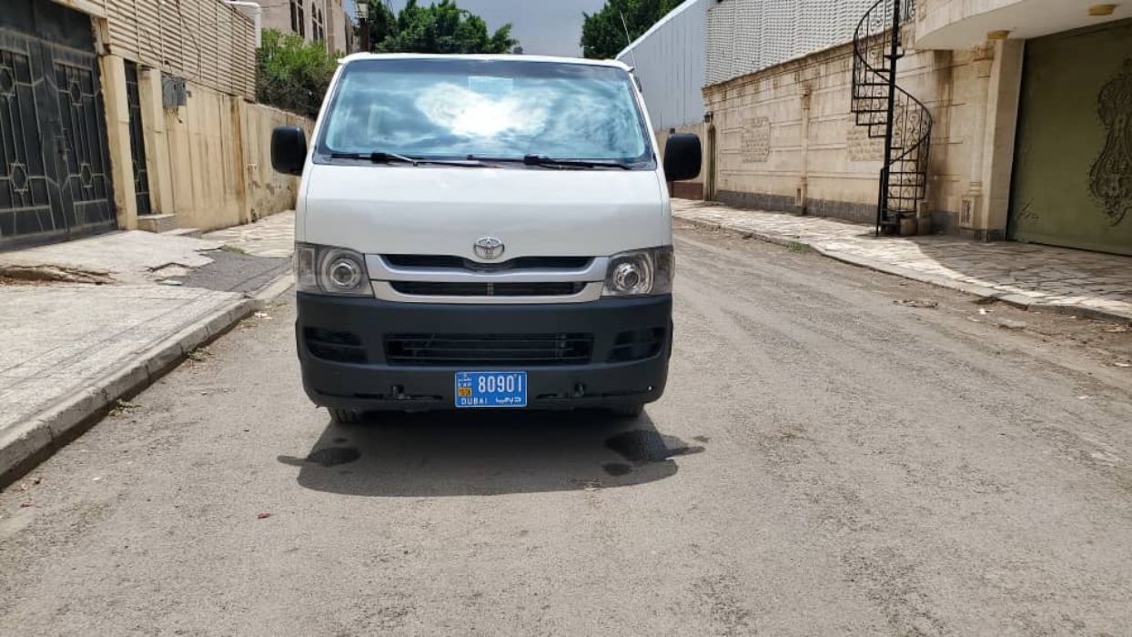 باص تويوتا