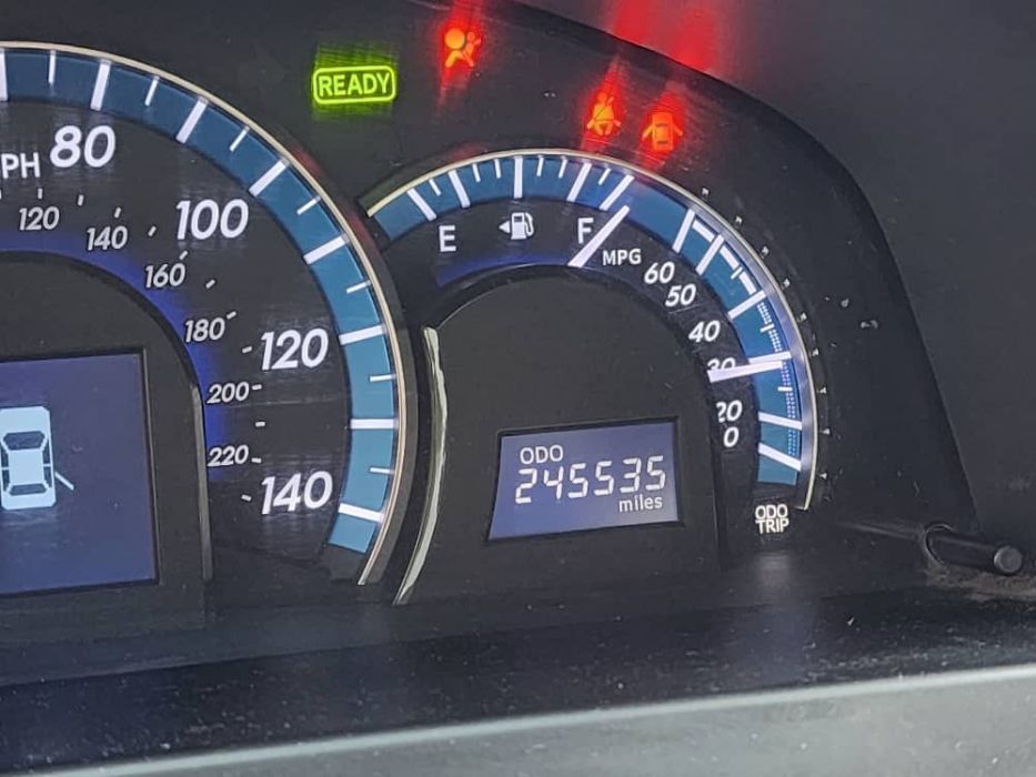 🚘 للبيع تويوتا كامري موديل 2013 هايبرد _XLE_وارد أمريكي _ لون زيتي 💚
السعر: 7,000 دولار