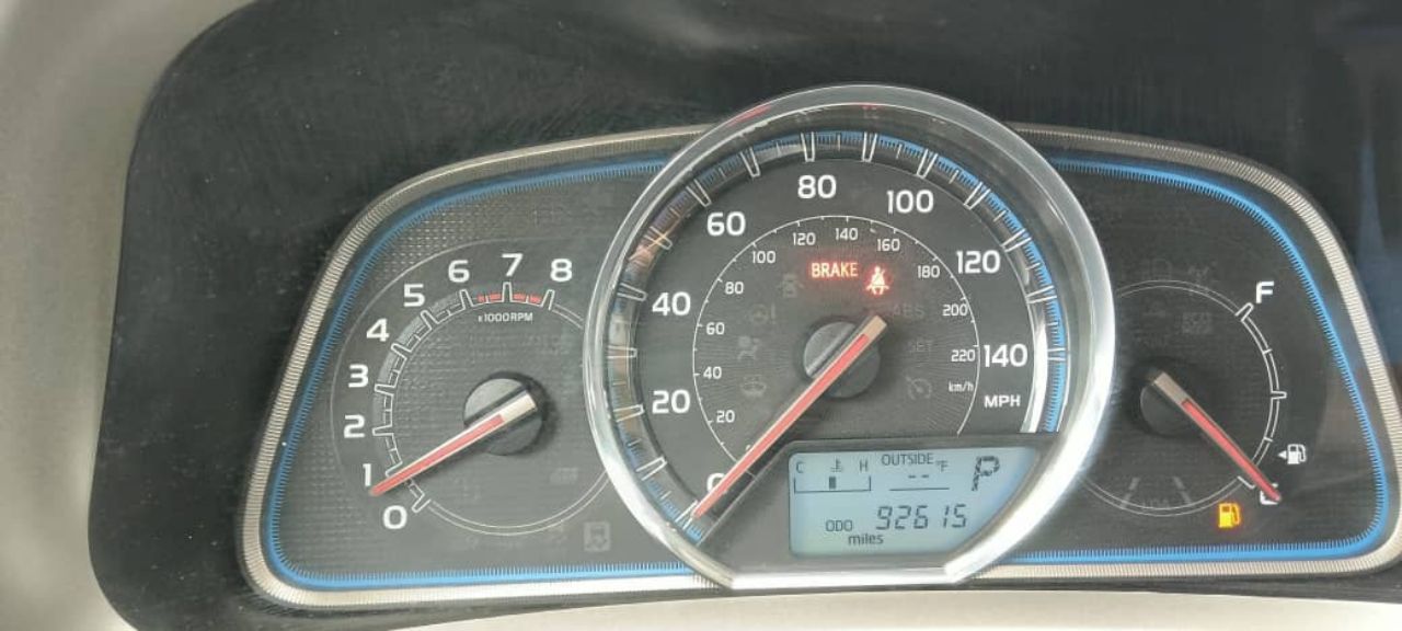 🚘 للبيع تويوتا راف فور موديل 2015–ليميتد
🇺🇸 وارد أمريكي | لون أبيض 🤍
السعر: 13,700 دولار
