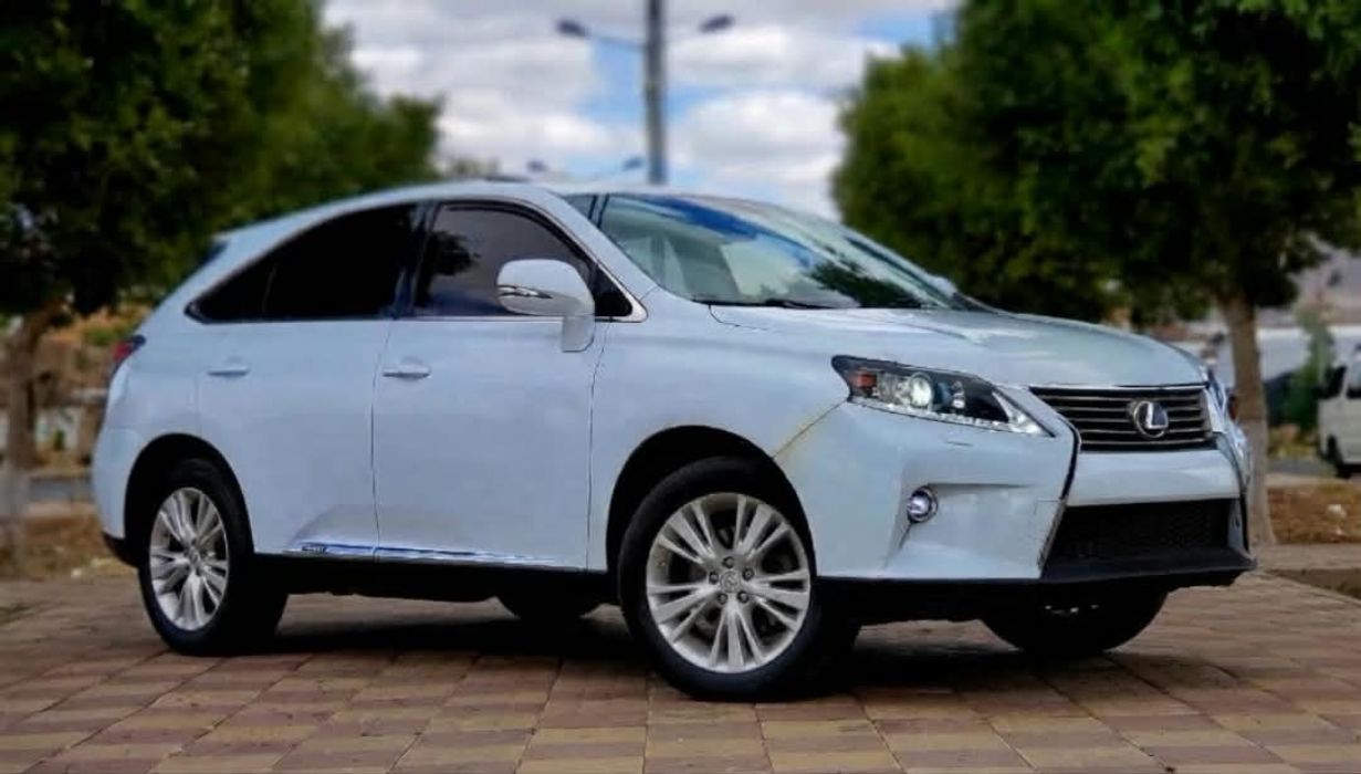 🚘 للبيع لكزس RX 450H موديل 2010 هايبرد _ وارررررد أمريكي _ لون أبيض 🤍
السعر: 11,500 دولار