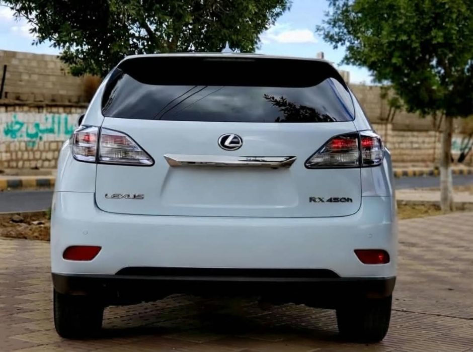 🚘 للبيع لكزس RX 450H موديل 2010 هايبرد _ وارررررد أمريكي _ لون أبيض 🤍
السعر: 11,500 دولار