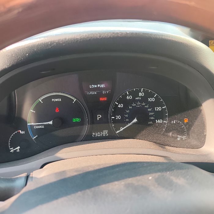 🚘 للبيع لكزس RX 450H موديل 2010 هايبرد _ وارررررد أمريكي _ لون أبيض 🤍
السعر: 11,500 دولار