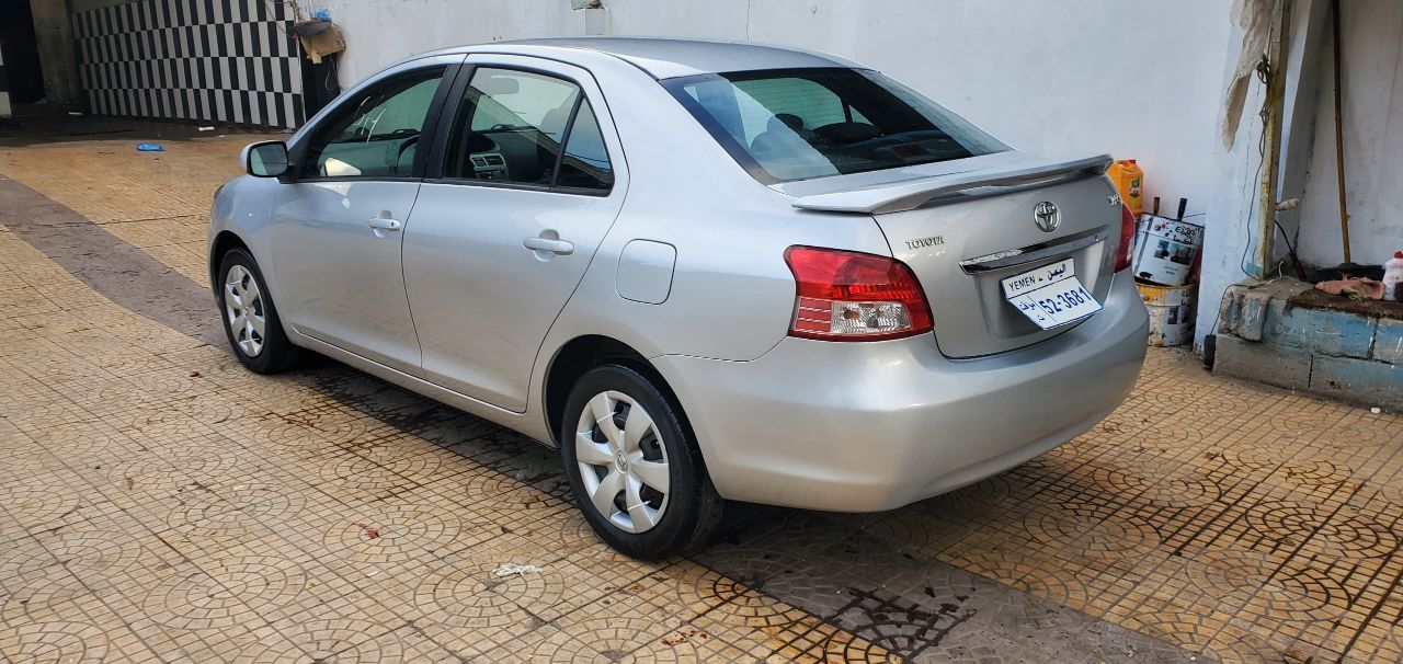 🚘 للبيع تويوتا يارس موديل 2009_شوكتين_ وارررررد أمريكي _لون فضي🩶
السعر: 6,500 دولار
