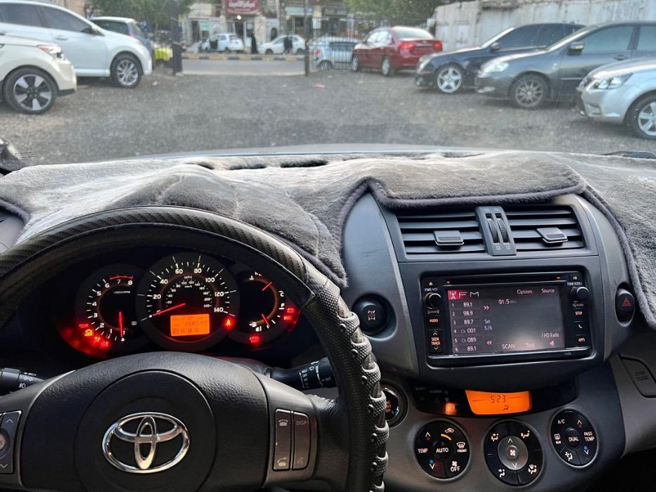 🚘 للبيع تويوتا راف فور موديل 2012_ليميتد(Limited)  وارد أمريكي _لون فضي 🩶
السعر: 8,500 دولار