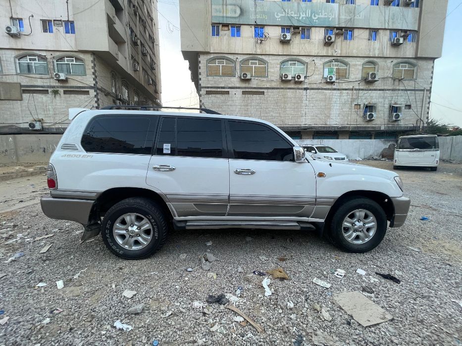 لاندكروزر 2005