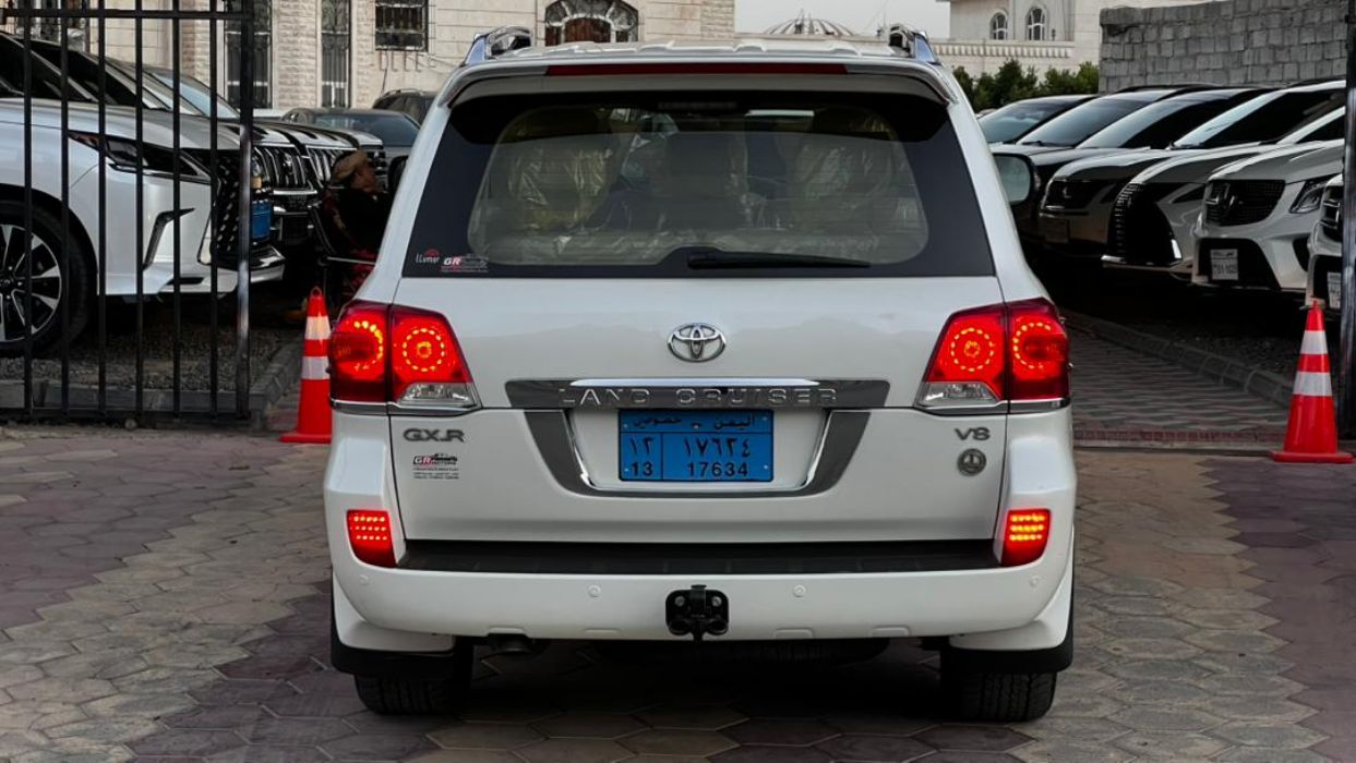 لاند كروزر GXR 2014