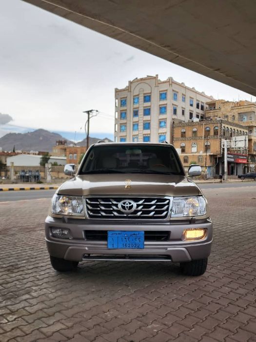 صالون GXR 2005