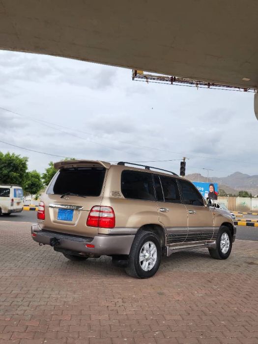 صالون GXR 2005
