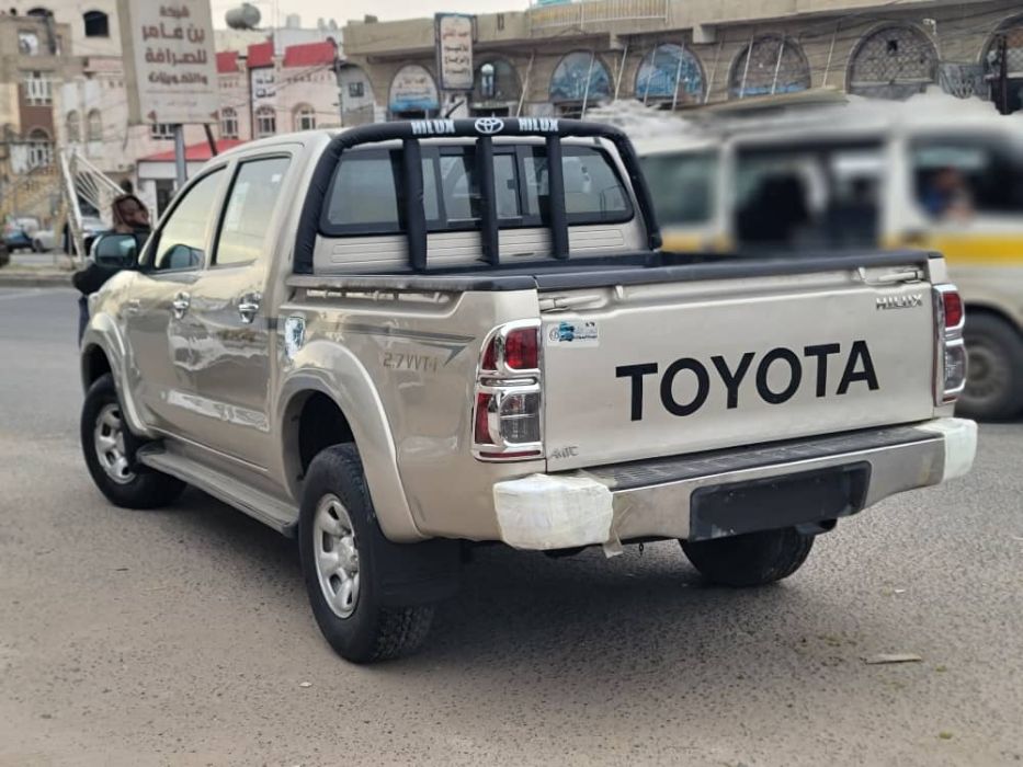 هايلوكس 2015