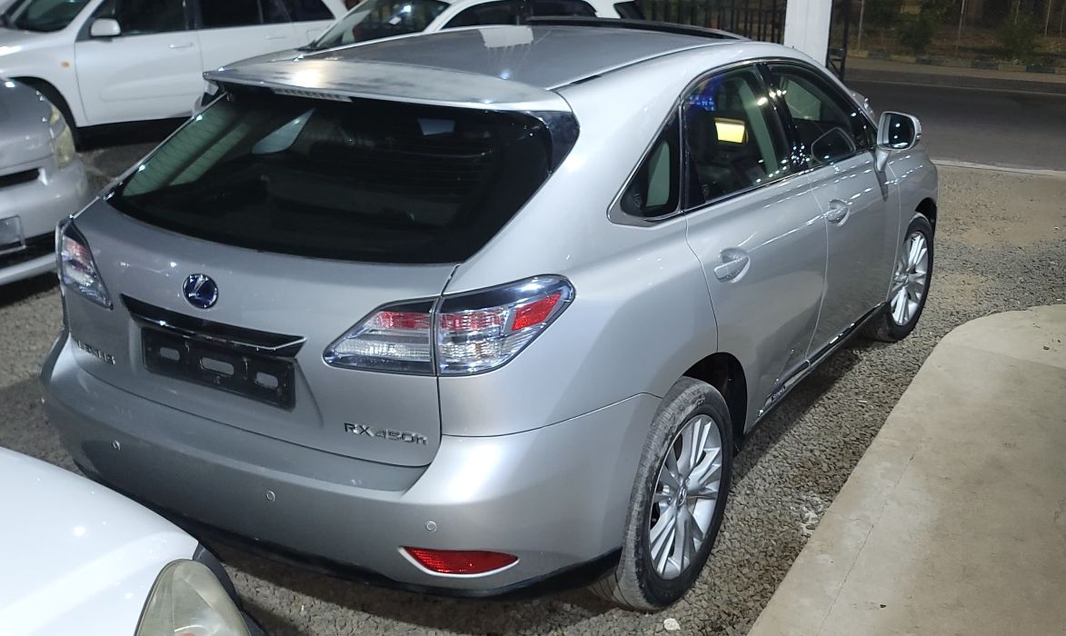 لكزس RX 2011